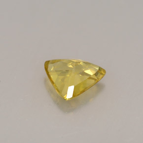 Esfena Dorado natural de 0.63 ct, Trillón, VVS-VS