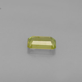 Esfena verde natural de 0,45 ct, corte esmeralda, VS
