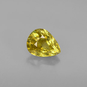 Esfena amarillo natural de 0,92 ct, en forma de pera, VS