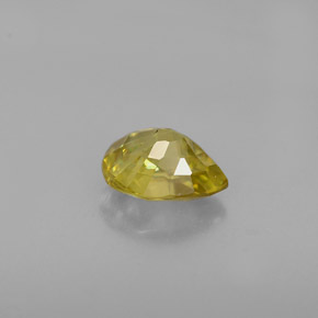 Esfena amarillo natural de 0,92 ct, en forma de pera, VS