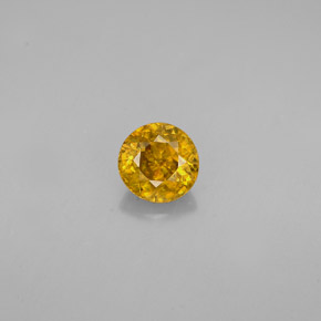 Esfena Dorado natural de 0.55 ct, Corte Redondo, VVS-VS