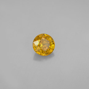 Esfena Dorado natural de 0.55 ct, Corte Redondo, VVS-VS