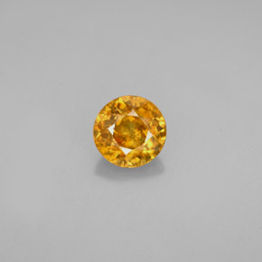 Esfena Naranja dorado natural de 0.67 ct, Corte Redondo, VVS-VS