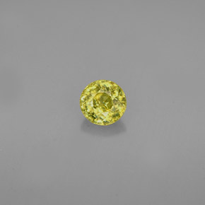 Esfena Dorado verdoso natural de 0.40 ct, Corte Redondo, VVS-VS