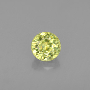 Esfena Verde amarillento natural de 0.37 ct, Corte Redondo, VVS-VS