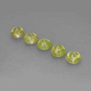 Gemas de esfena verde natural de  ct, corte redondo, VS