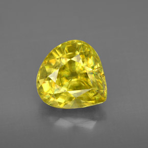 Esfena amarillo natural de 3,28 ct, en forma de pera, VS