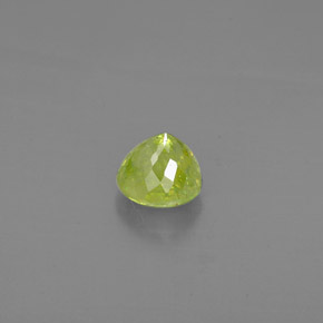 Esfena Verde amarillento natural de 1.64 ct, Corte Redondo, SI