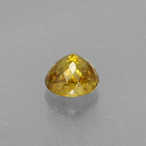 Esfena Dorado amarillo natural de 0.43 ct, Corte Redondo, VS
