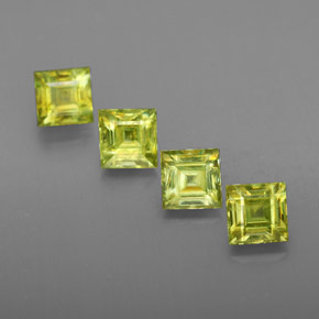 Gemas de esfena verde natural de  ct, cuadrado, VS