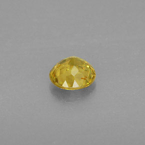 Esfena Dorado amarillo natural de 0.49 ct, Corte Redondo, VVS-VS
