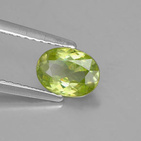 Esfena verde natural de 0,84 ct, corte óvalo, VVS-VS