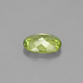Esfena verde natural de 0,84 ct, corte óvalo, VVS-VS