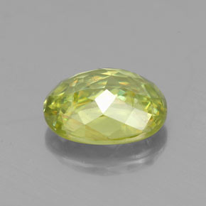 Esfena Verde dorado natural de 1.52 ct, Corte Óvalo, VS