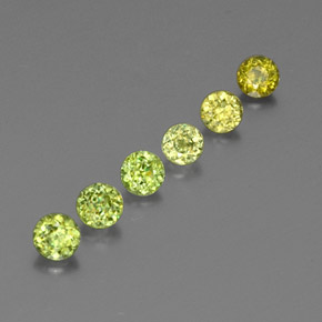 Gemas de esfena verde natural de  ct, corte redondo, VS