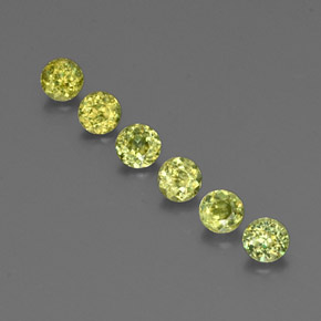 Gemas de esfena verde natural de  ct, corte redondo, VS