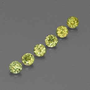 Gemas de esfena verde natural de  ct, corte redondo, VS