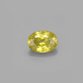 Esfena oro natural de 0,92 ct, corte óvalo, VS-SI