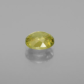 Esfena Verde dorado natural de 0.83 ct, Corte Óvalo, VS