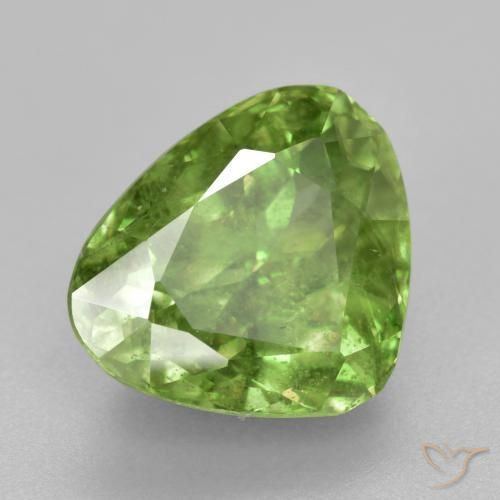 esfena Verde cálido natural de 4.97 ct, En forma de pera, VS-SI