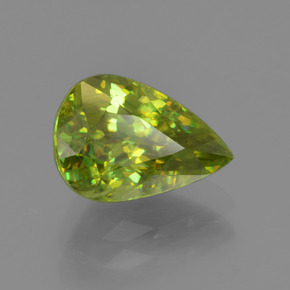 Esfena Verde dorado natural de 1.90 ct, En forma de pera, VS