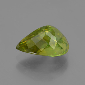 Esfena Verde dorado natural de 1.90 ct, En forma de pera, VS
