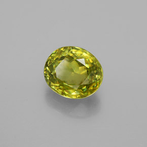 Esfena verde natural de 1,82 ct, corte óvalo, VS