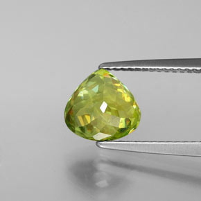 Esfena verde natural de 2,37 ct, en forma de pera, VS-SI