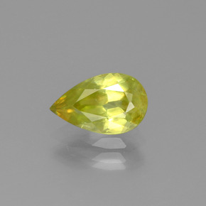 Esfena Verde dorado natural de 1.44 ct, En forma de pera, VS-SI