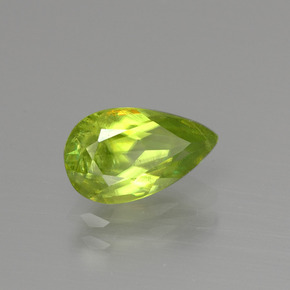 Esfena verde natural de 1,56 ct, en forma de pera, SI