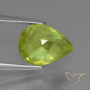 esfena Verde vivo natural de 3.09 ct, En forma de pera, SI