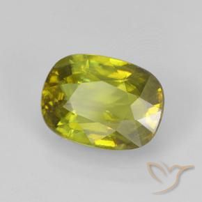 Esfena verde natural de 2,70 ct, corte óvalo, VS