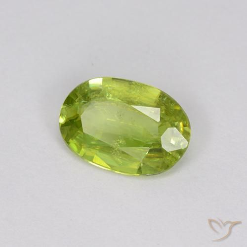 esfena Verde claro natural de 0.74 ct, Ovalada, VS-SI