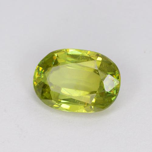 Esfena Verde terroso claro natural de 1.14 ct, Corte Óvalo, VS