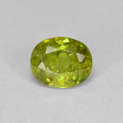 Esfena Verde medio natural de 0.54 ct, Corte Óvalo, VS