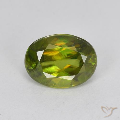 1.03ct Natural Verde bosque esfena, Ovalada, VVS-VS