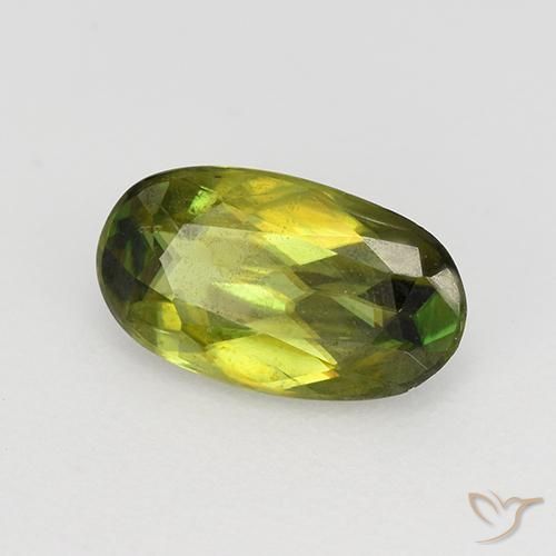 esfena Verde medio natural de 0.71 ct, Ovalada, VS-SI