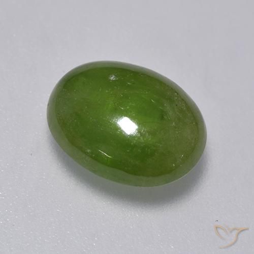 esfena Verde vivo natural de 3.56 ct, Ovalada, Translúcido