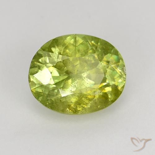 esfena Verde bosque cálido natural de 1.19 ct, Ovalada, VS-SI