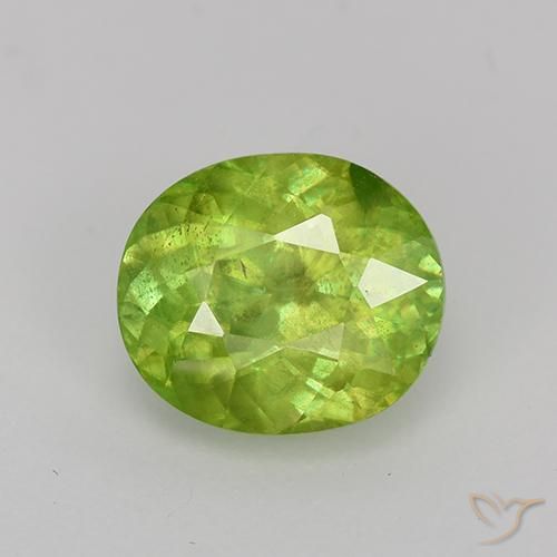 2.47ct Natural Verde medio esfena, Ovalada, VS-SI
