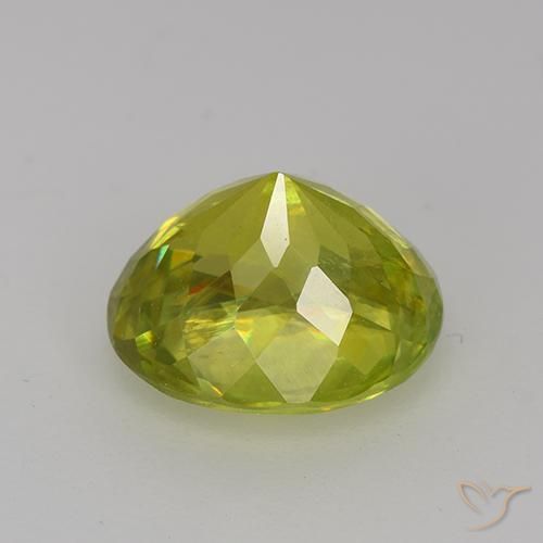 esfena Amarillo medio natural de 2.65 ct, Ovalada, VS-SI