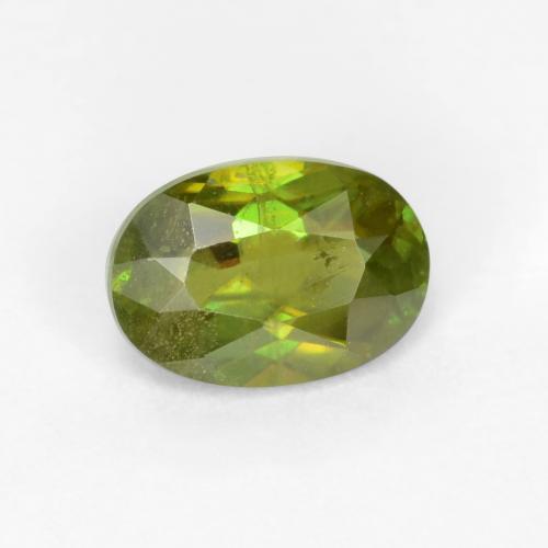 Esfena Verde medio natural de 0.58 ct, Corte Óvalo, VS-SI