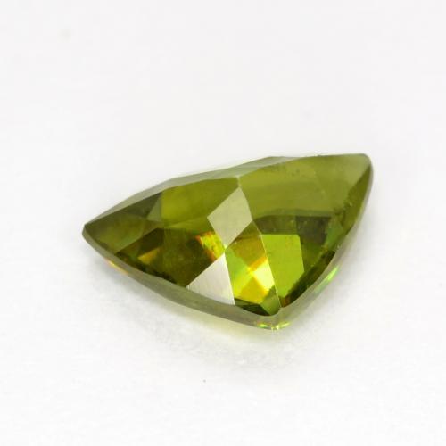 Esfena Verde terroso cálido natural de 0.50 ct, Trillón, VS-SI
