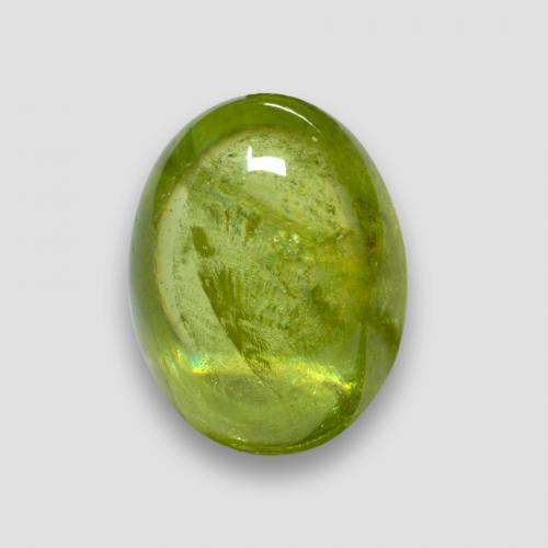 Esfena Verde medio natural de 2.64 ct, Corte Óvalo, Transparente