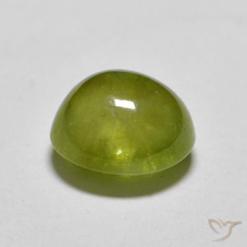 esfena Verde vivo natural de 2.95 ct, Ovalada, Translúcido