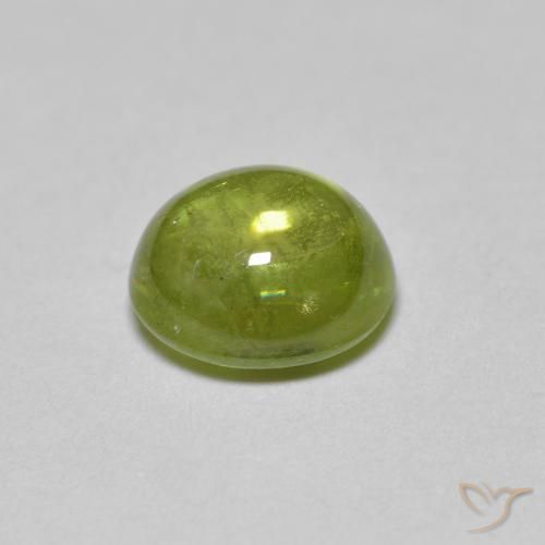 esfena Medium Light Green natural de 1.55 ct, Ovalada, Transparente