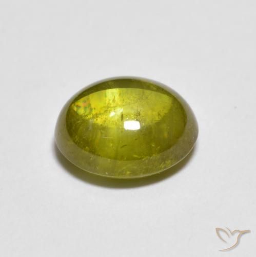 esfena Verde bosque cálido natural de 1.98 ct, Ovalada, Transparente
