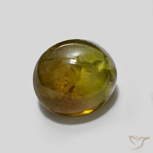 esfena Verde cálido natural de 2.57 ct, Ovalada, Translúcido