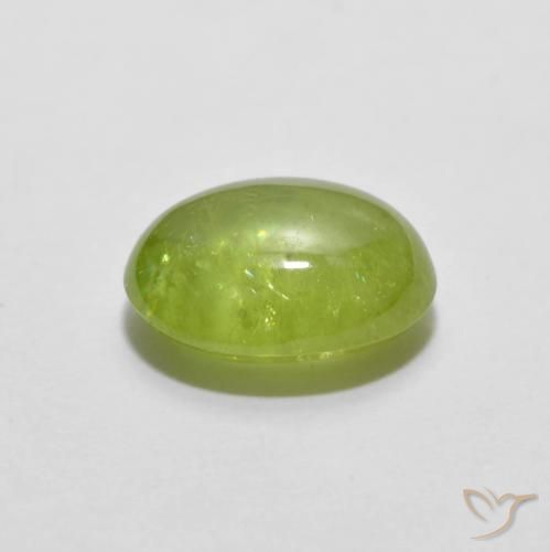 esfena Amarillo medio natural de 2.50 ct, Ovalada, Transparente