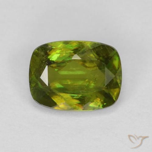 0.62ct Natural Verde bosque esfena, Forma Cojín, VS